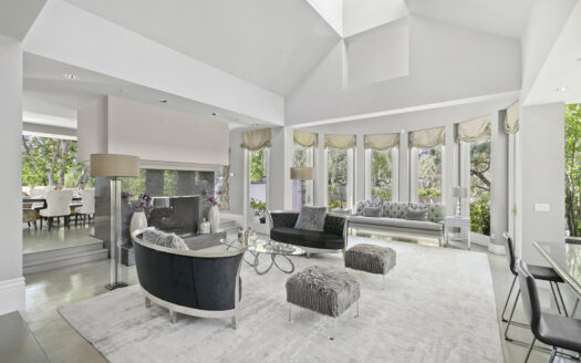 2496  Lancelot Lane, Bel Air