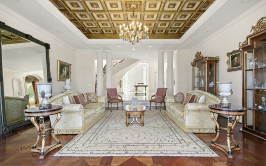 12415 Promontory Road, Brentwood