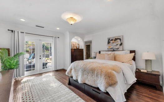 11242 Kling St, Toluca Lake, CA 91602