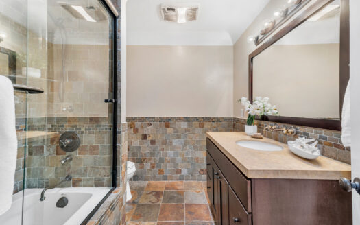 11242 Kling St, Toluca Lake, CA 91602
