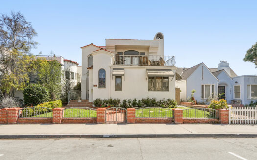 2010 Monterey Blvd, Hermosa Beach, CA 90254