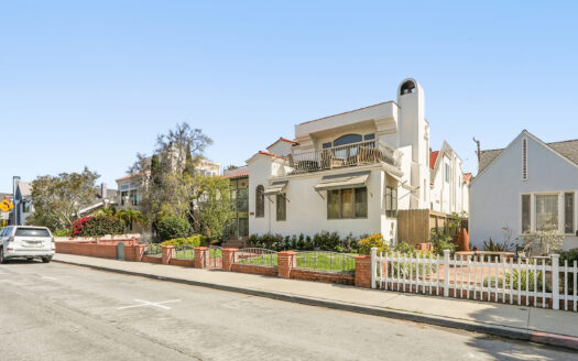 2010 Monterey Blvd, Hermosa Beach, CA 90254